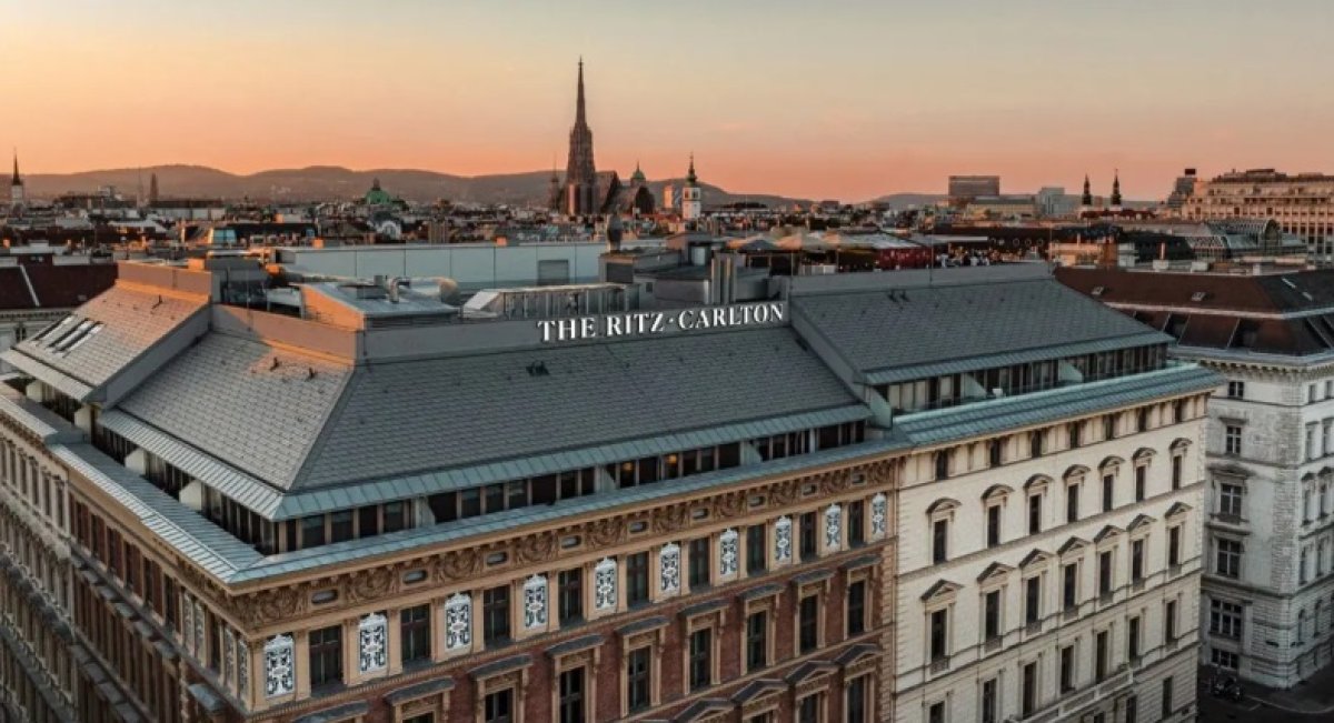 Булат Утемуратов продал The Ritz Carlton Vienna создателю Burj Khalifa