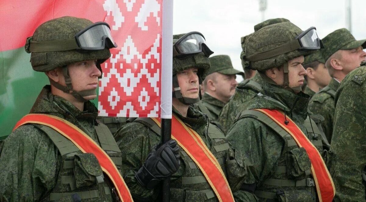 Беларусь стягивает новые силы к границе с Украиной