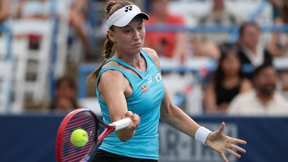Елена Рыбакина пробилась в четвертьфинал WTA в Монреале