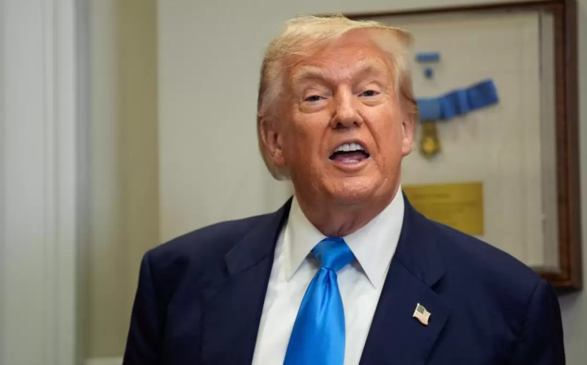 Трамп обвинил Индию в спекуляции на российской нефти