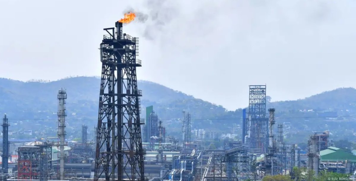 Пошлины США: Индия назвала "неоправданной" критику импорта нефти из России