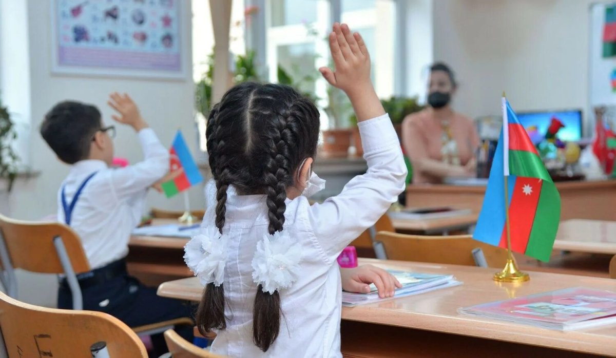 К 12-летнему образованию следует готовиться родителям в Азербайджане