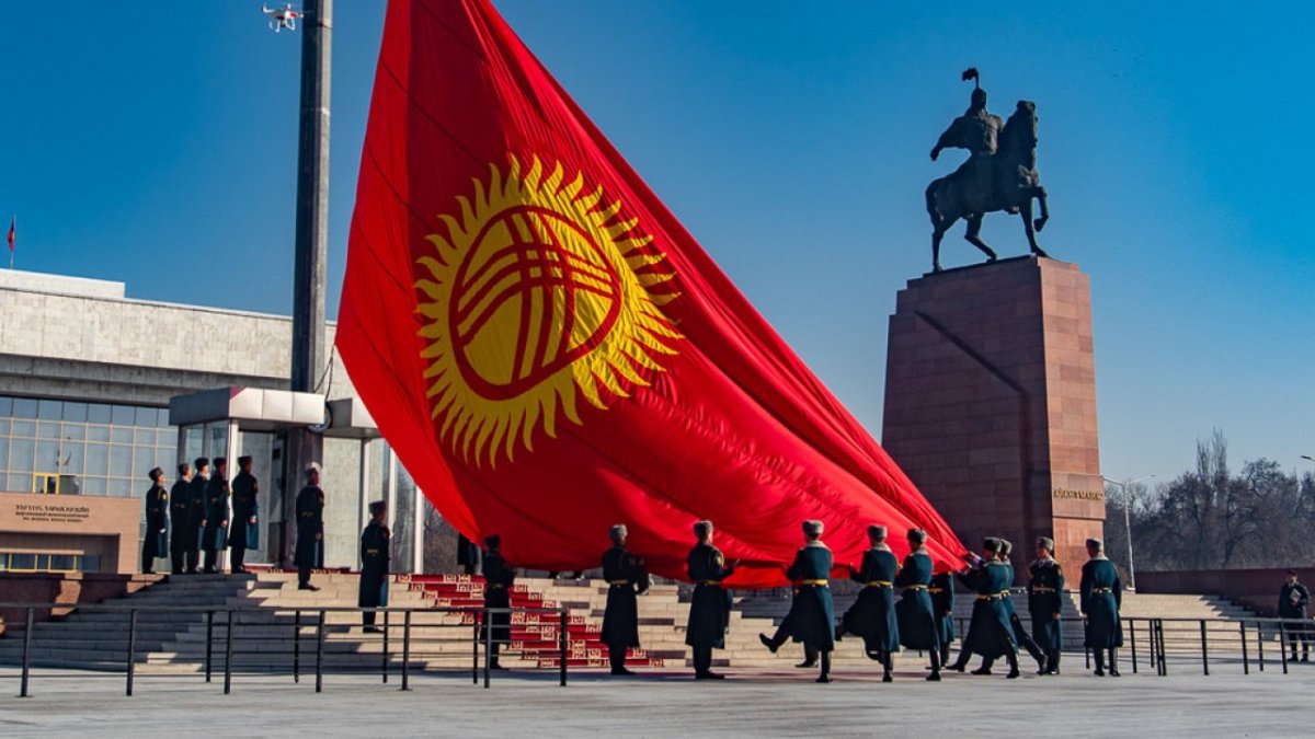 Повсеместное применение кыргызского языка: закон подписан