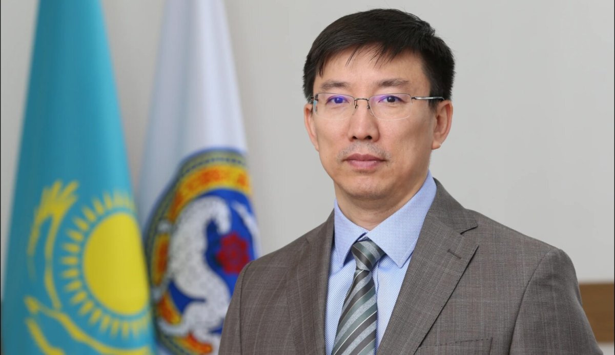 Уволен Аскар Амрин