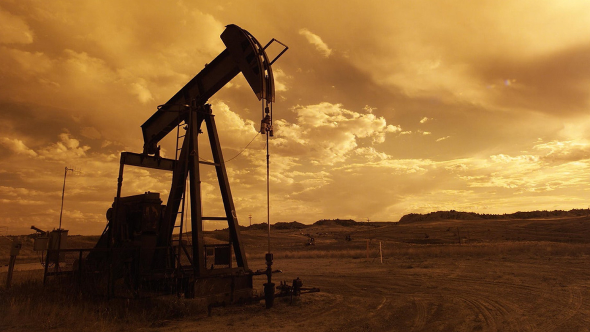 МЭА прогнозирует рекордный профицит нефти в 2026 году