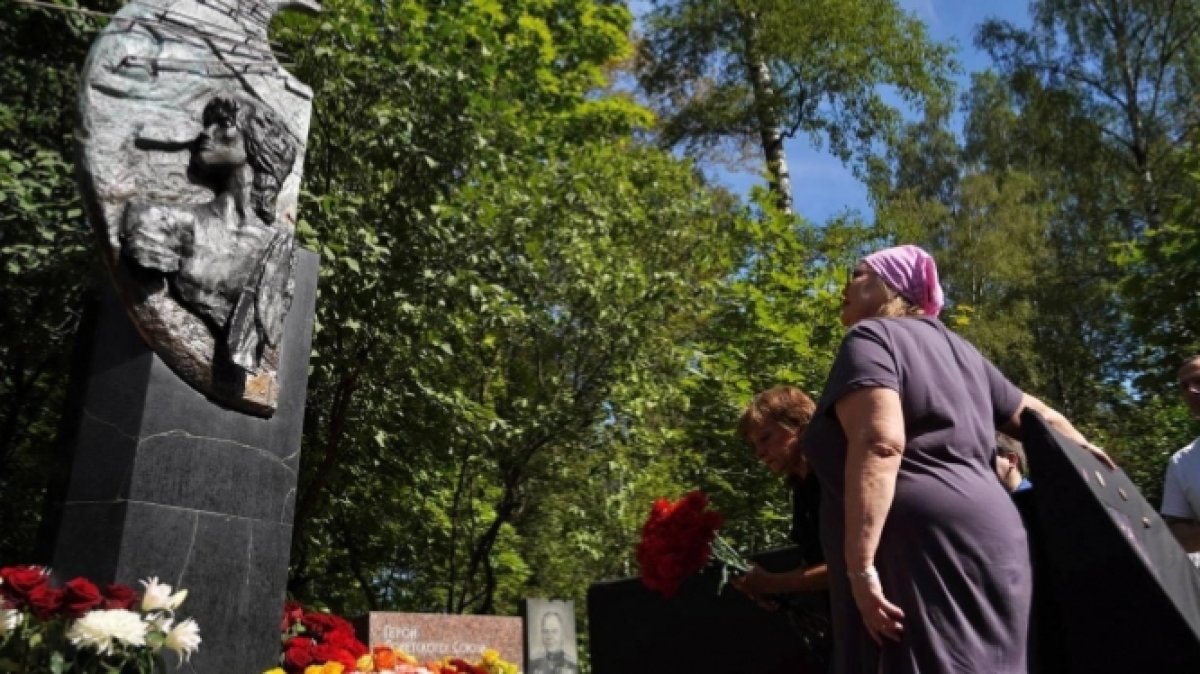 Прошло 35 лет: поклонники вспоминают Виктора Цоя