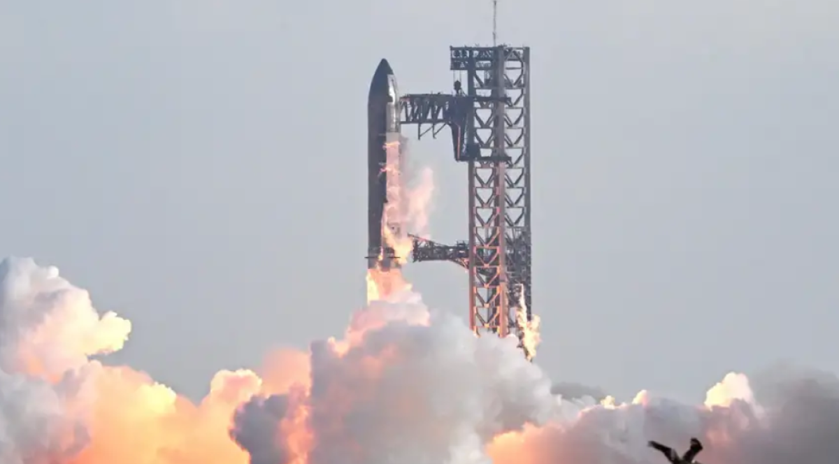 Starship от SpaceX успешно прошел десятый испытательный запуск