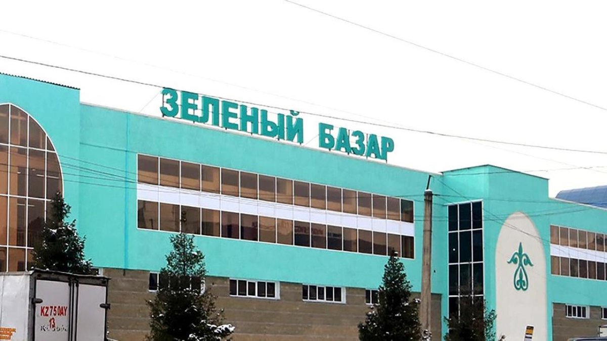 На Зелёном базаре неспокойно: торговцы жалуются на руководство