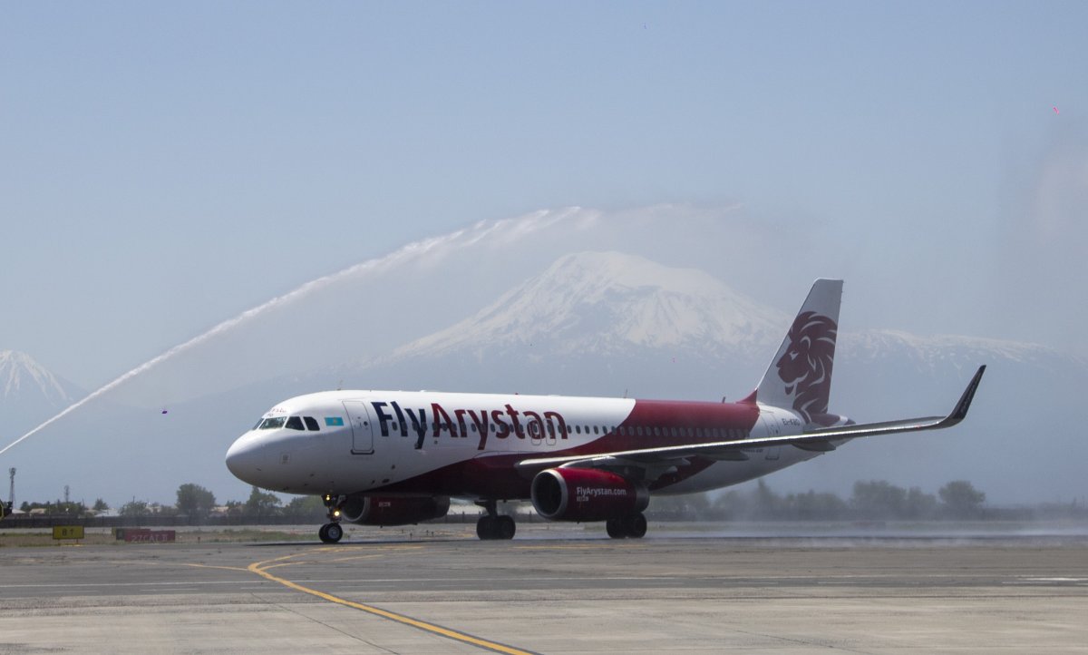 Жадность возмутила: FlyArystan заставили отменить плату за провоз покупок из Duty Free