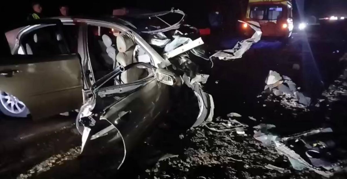 Восемь человек погибло в аварии в Алматинской области