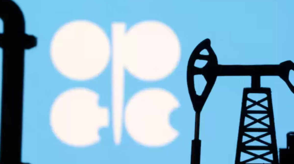Страны ОПЕК+ договорились увеличить добычу нефти