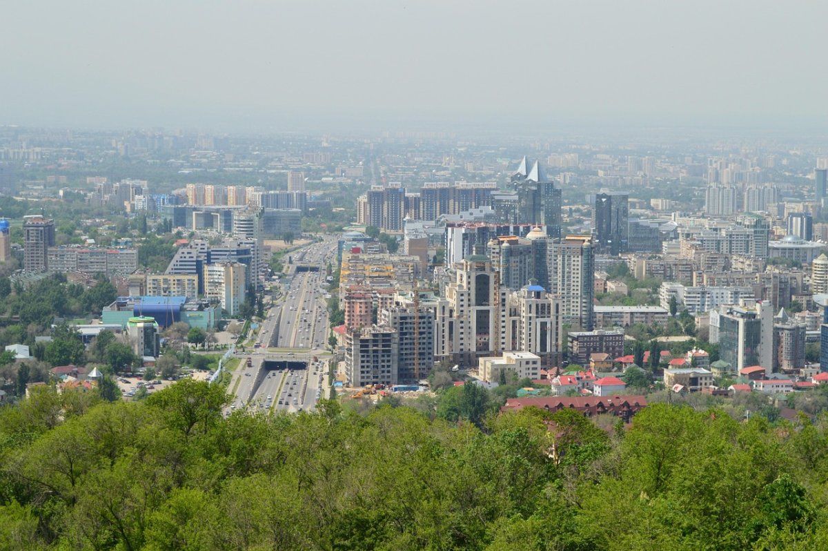 Иностранная компания незаконно владела землей в элитной части Алматы
