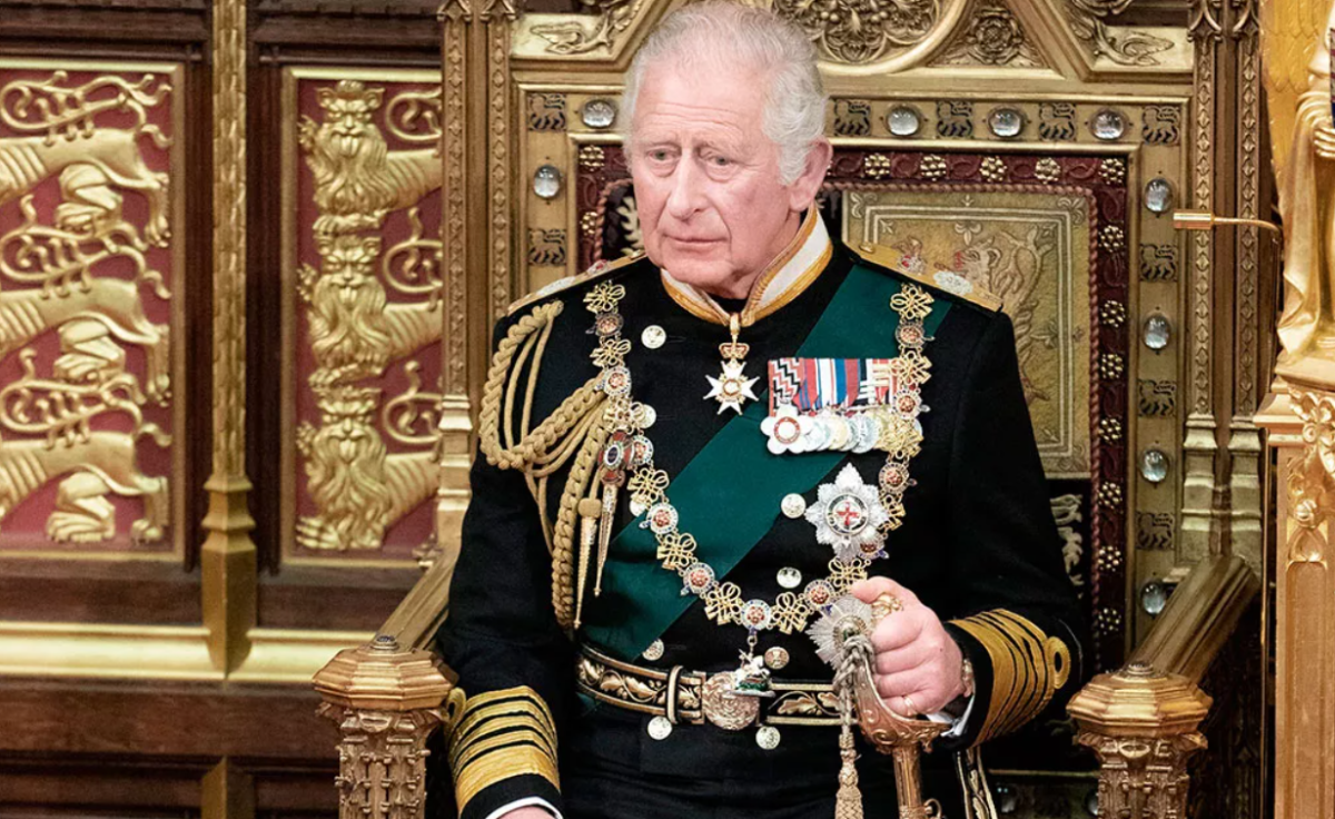 Король Чарльз лишил брата титула и выгнал из Виндзора