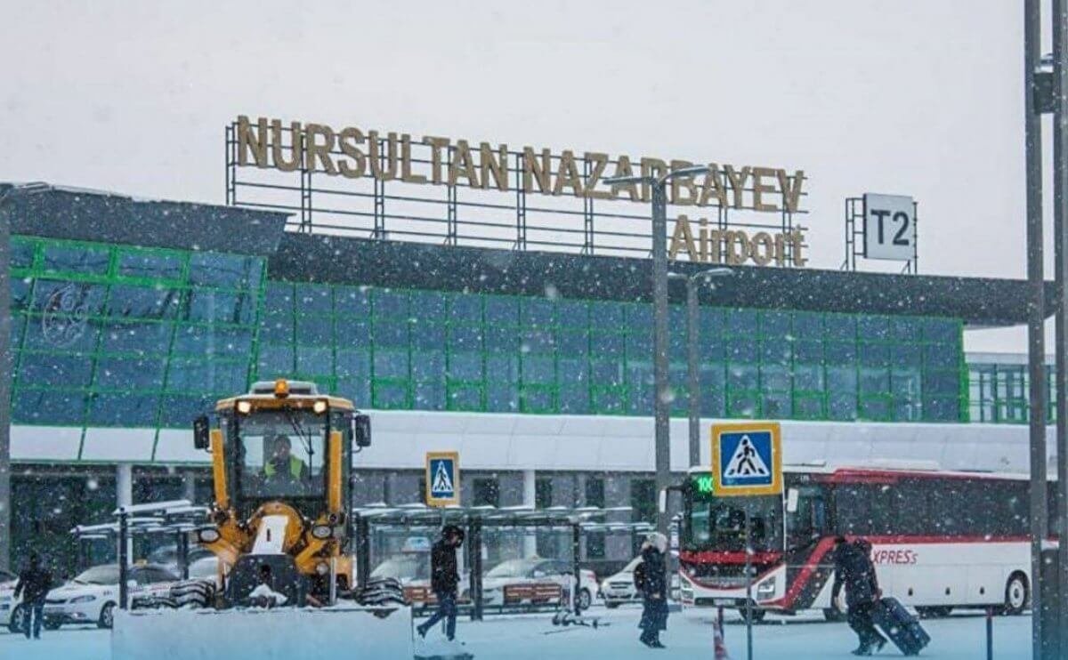 Ряд внутренних рейсов задерживается в аэропорту Астаны
