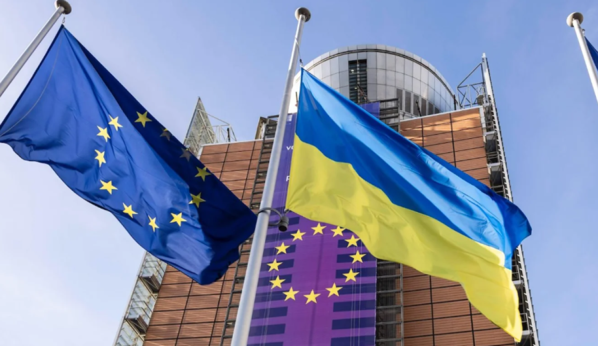 Венгрия призывает ЕС приостановить помощь Украине из-за коррупции