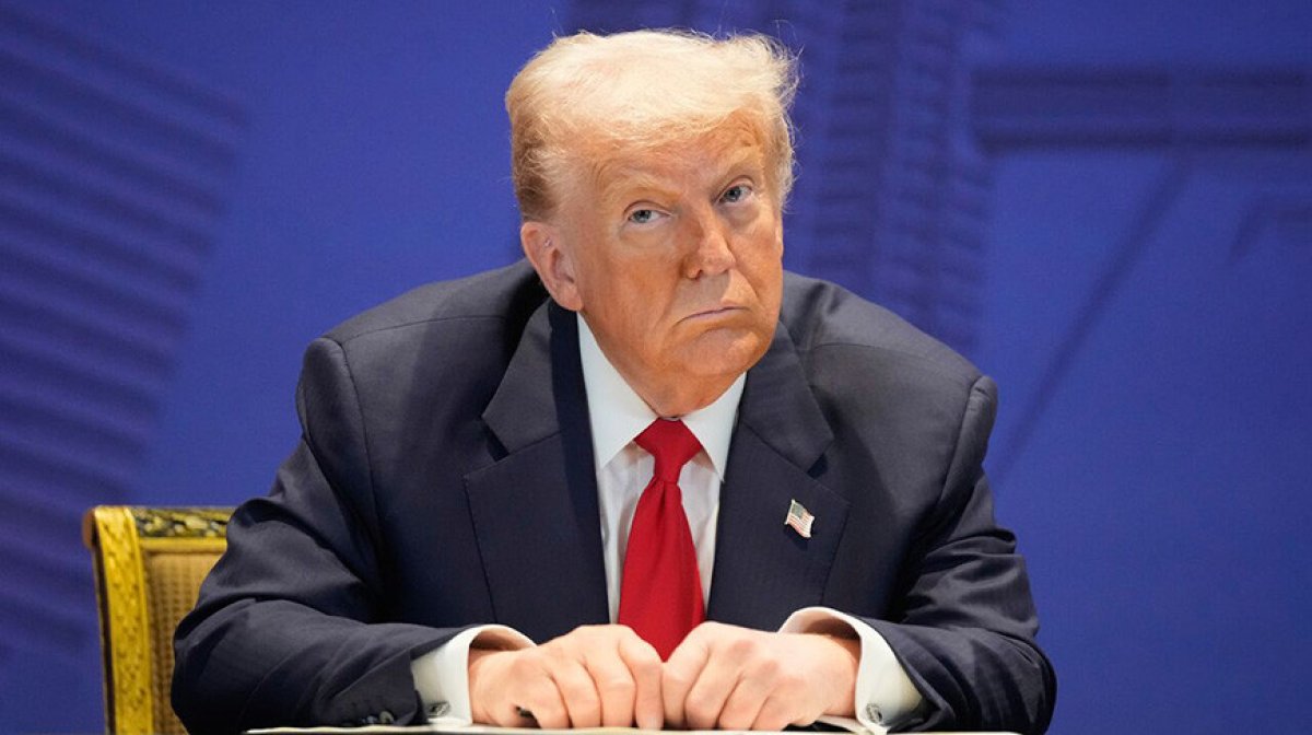 Трамп обеднел на 1 млрд долларов