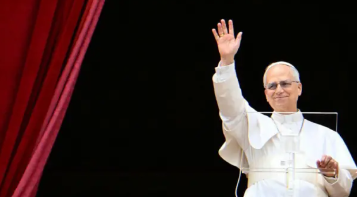 Ватикан запретил полигамию и полиаморию для католиков