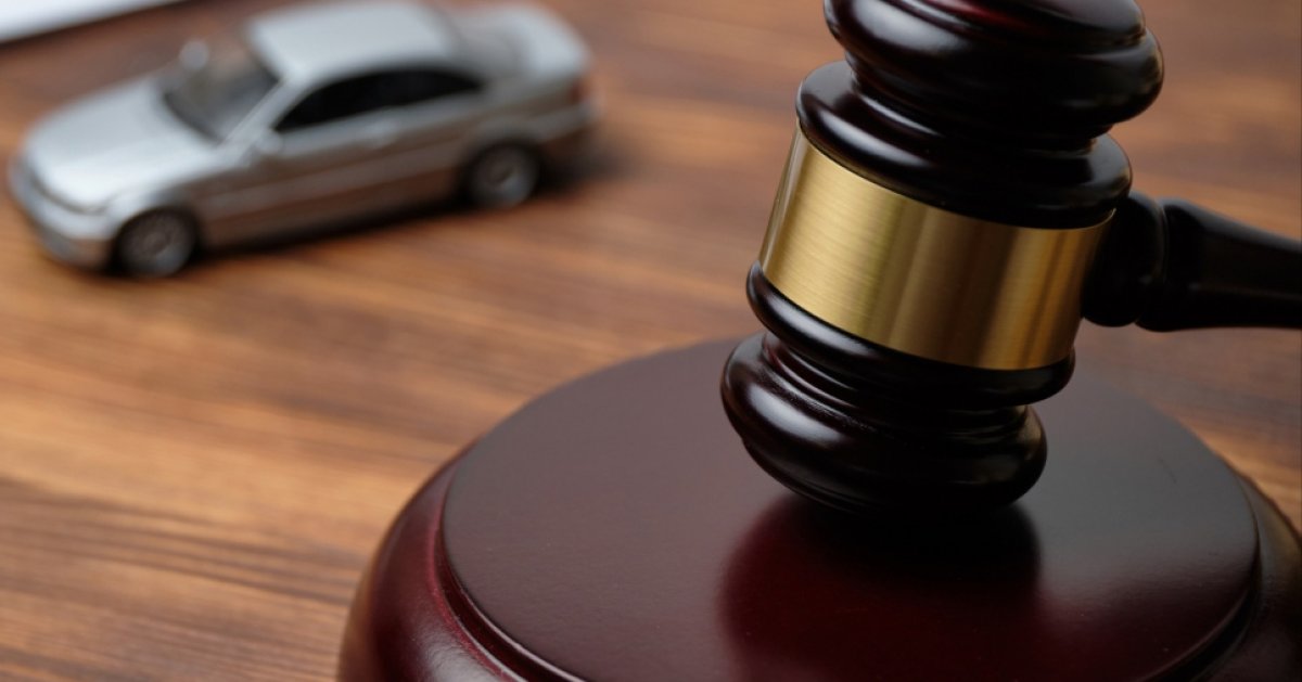 Суд простил казахстанца, вынужденного нелегально таксовать