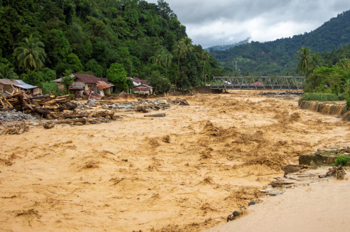 Наводнения в Таиланде и Вьетнаме: что известно о казахстанских туристах