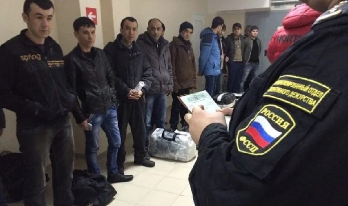 В России объяснили выдворение казахстанцев