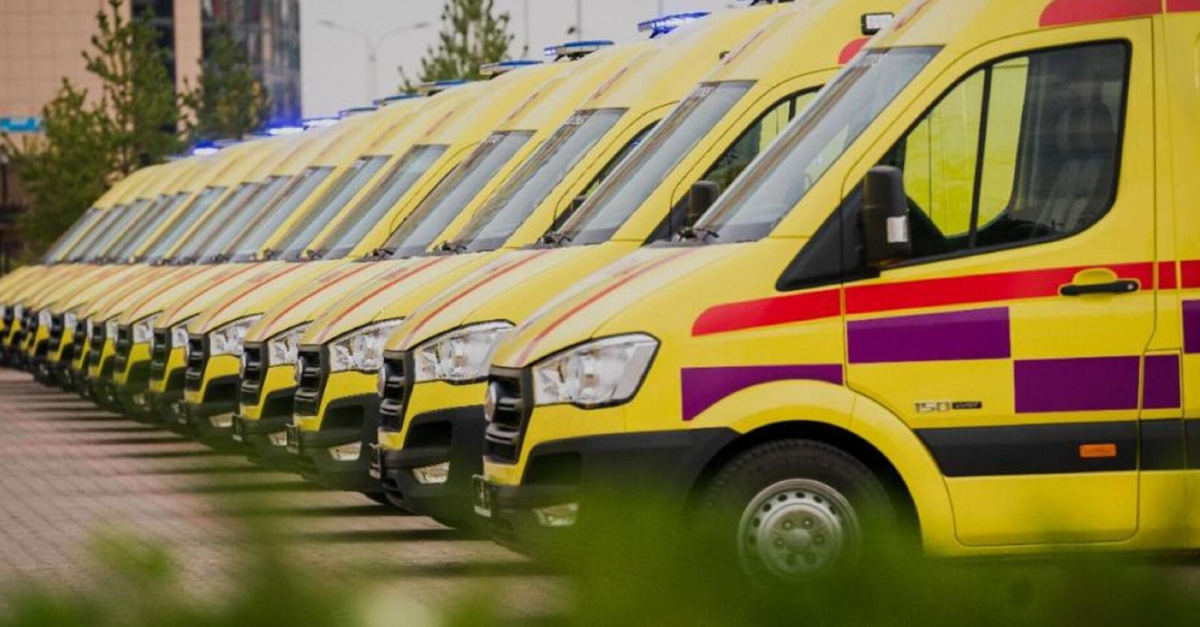 В Алматы 23-летняя фельдшер погибла в ночном ДТП