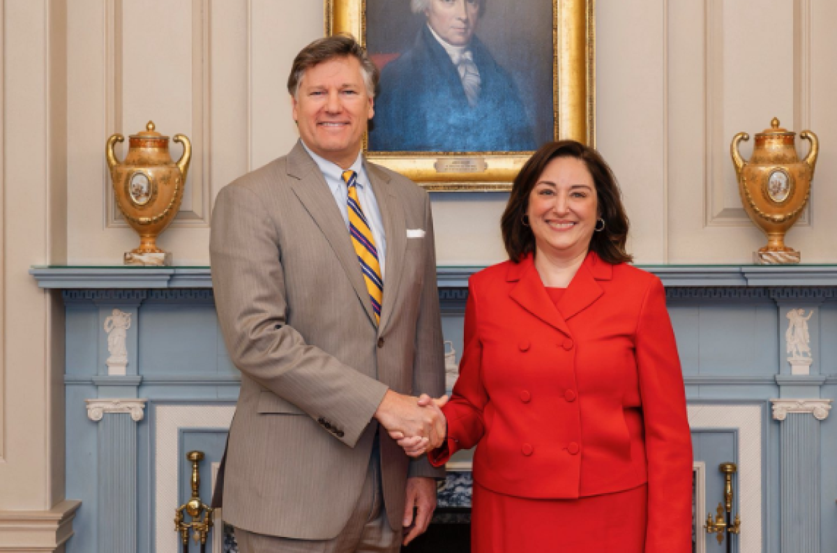 Новый посол США в Казахстане принесла присягу