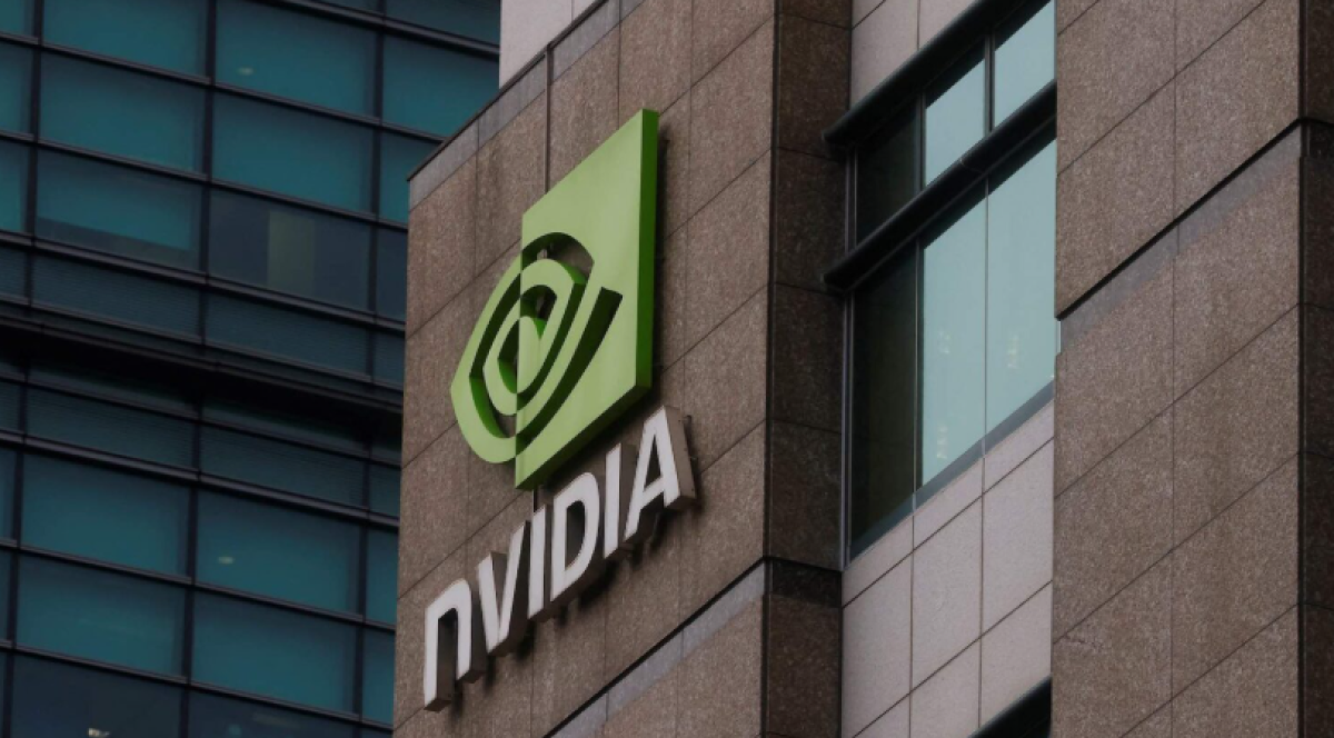 Граждан Китая задержали в США из-за контрабанды чипов Nvidia