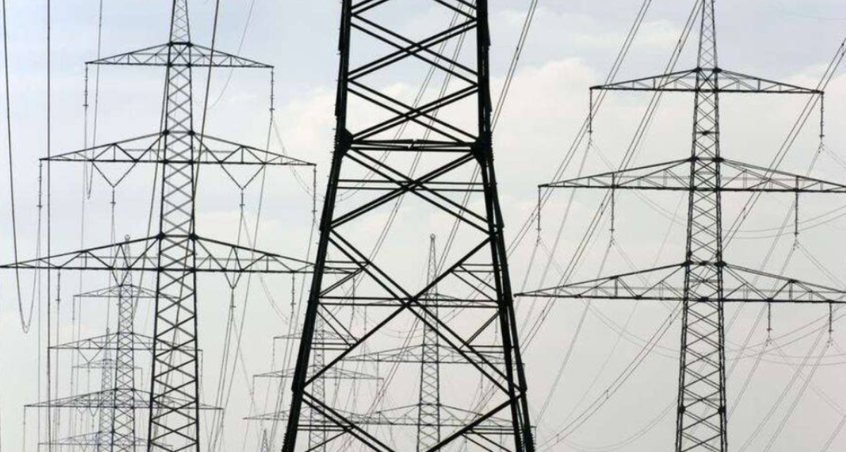 Более 300 тысяч домов в США обесточены из-за непогоды