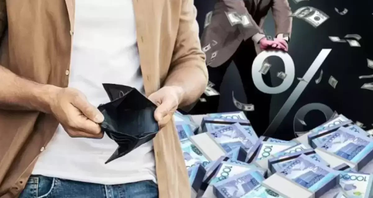 Ушли в минус: аналитики сравнили зарплаты казахстанцев и россиян