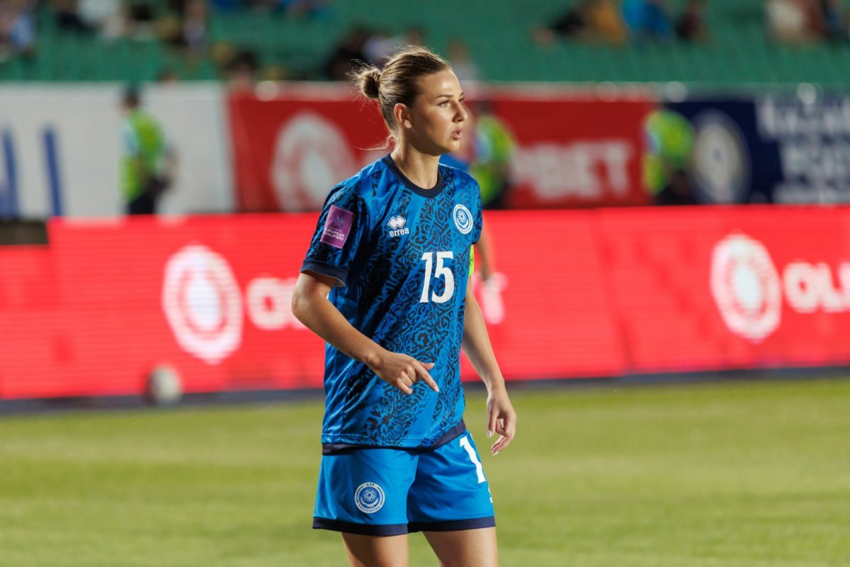 Капитан сборной Казахстана по футболу покинула российский клуб