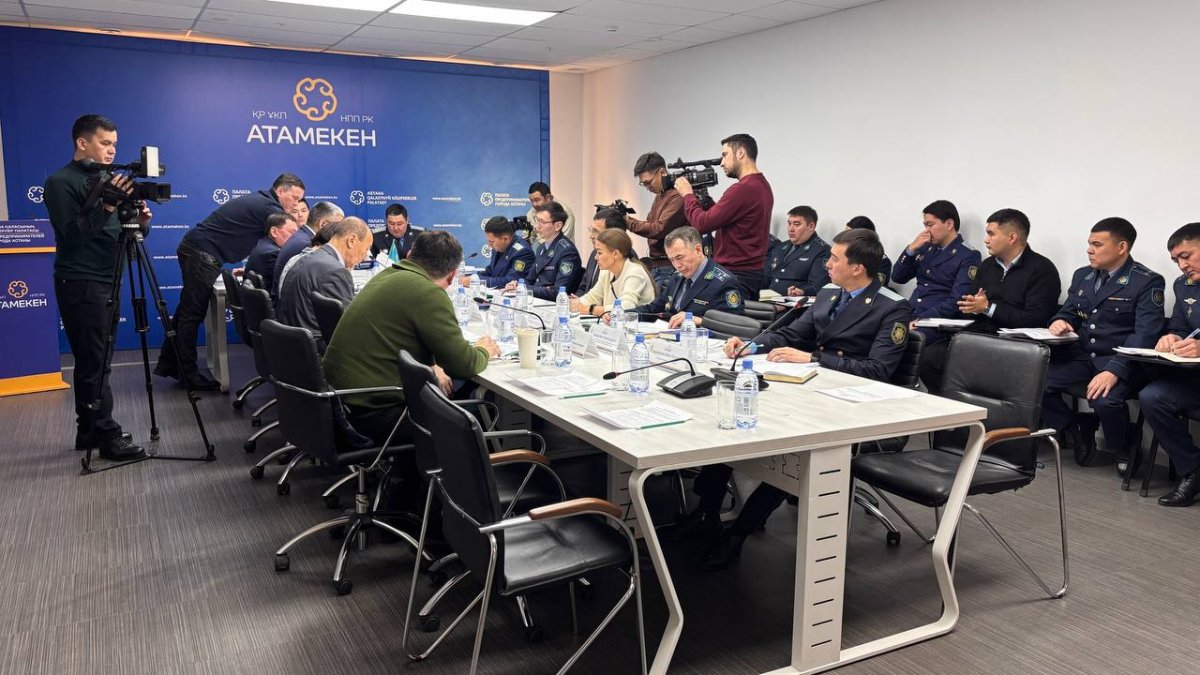 Кастет как «сувенир»: прокуроры требуют предупреждать казахстанцев об ответственности