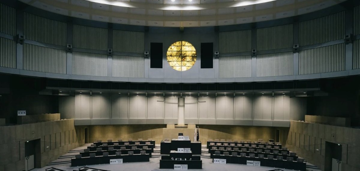 Одна кабинка на десятки женщин: в парламенте Японии подняли «туалетный вопрос»