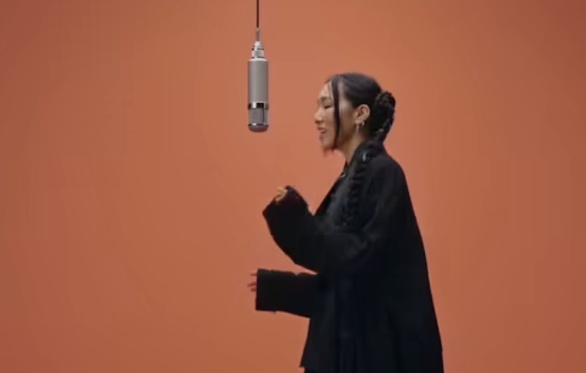 На одной платформе с Billie Eilish: казашка попала в легендарное шоу