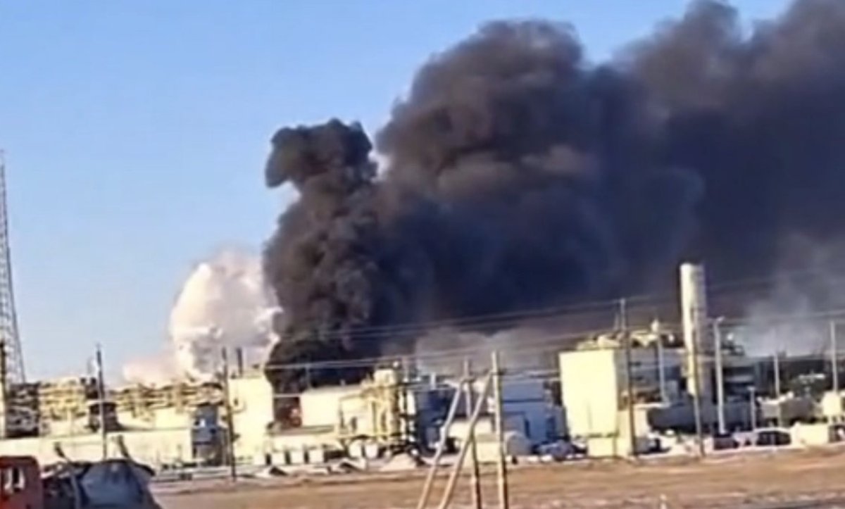 На Тенгизе загорелся трансформатор