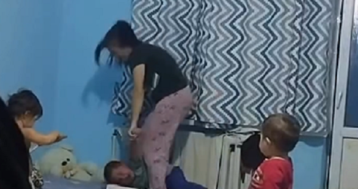 Мать жестоко избила ребенка в области Жетысу: стали известны подробности