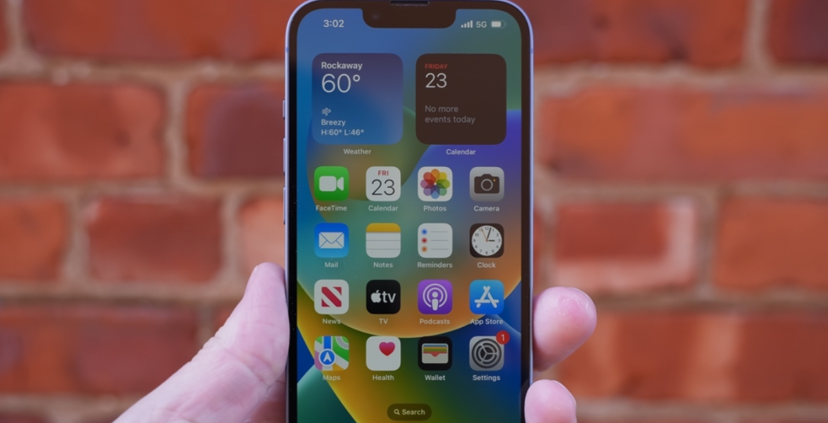 Сбой в «Часах»: владельцы iPhone жалуются после обновления