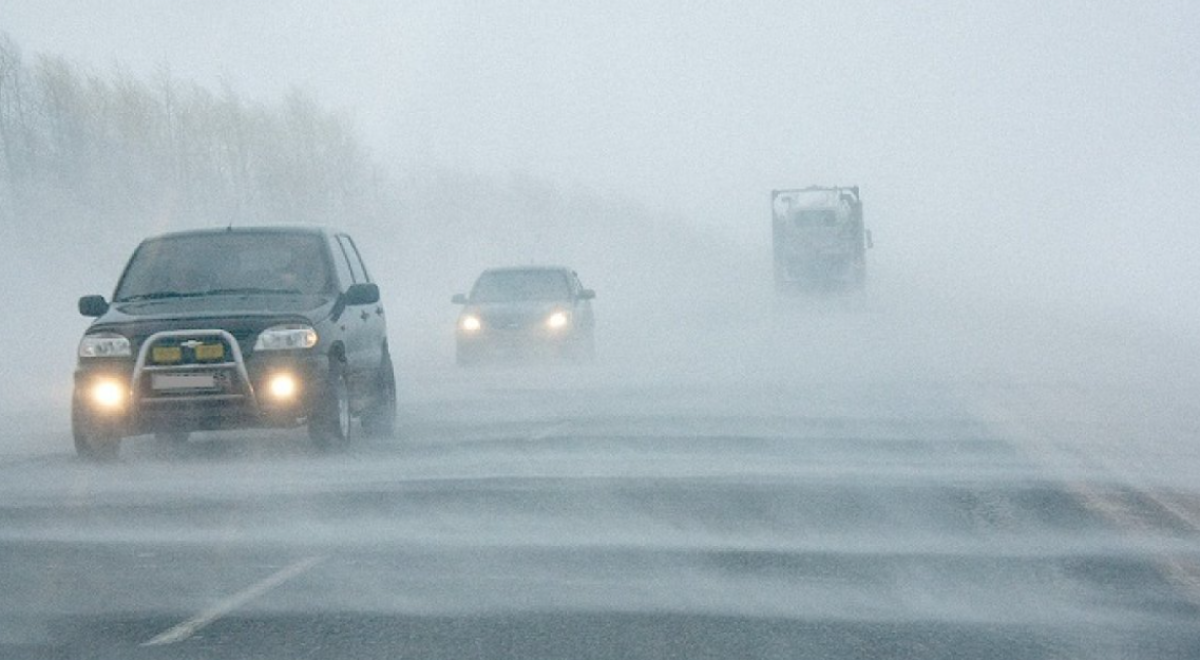 Морозы парализовали трассы: в регионах Казахстана ввели ограничения
