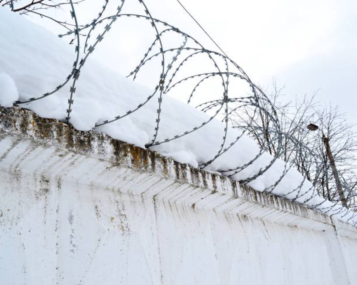 В колонии под Атырау произошёл пожар: пострадали осужденные