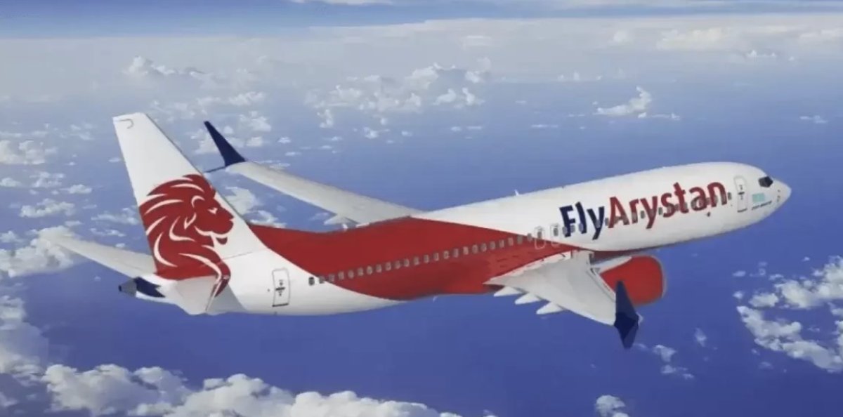 Самолет FlyArystan столкнулся с птицами на рейсе Алматы - Уральск