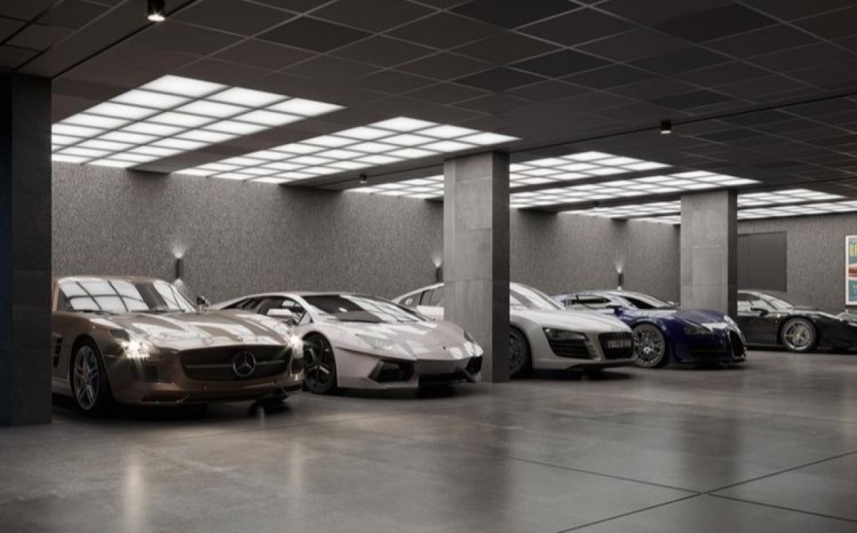 От Rolls-Royce до Ferrari: Казахстан уличили в поставке люксовых авто российским олигархам