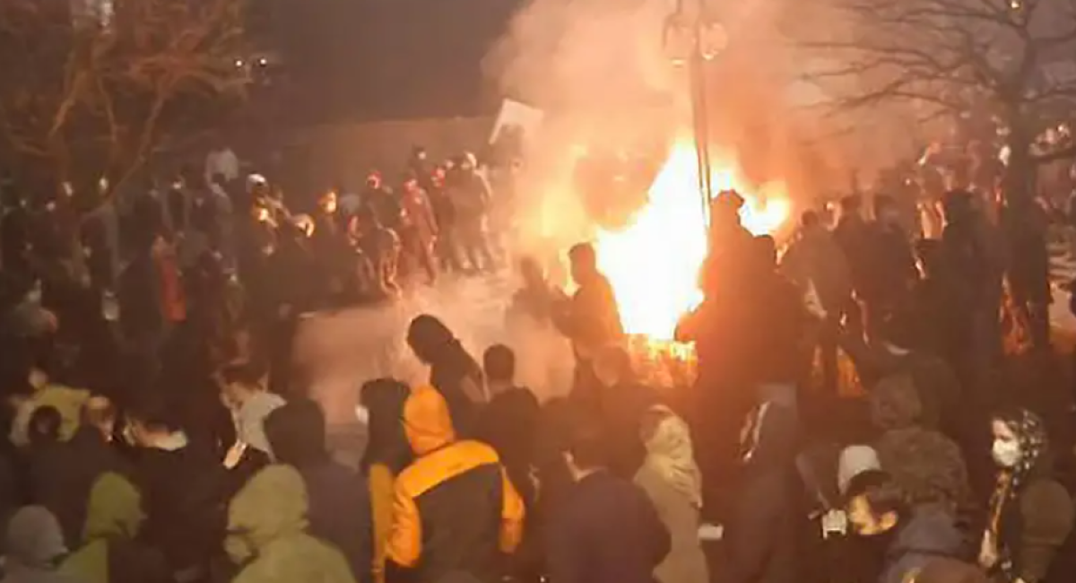 Власти Ирана признали тысячи жертв: правозащитники называют другие цифры