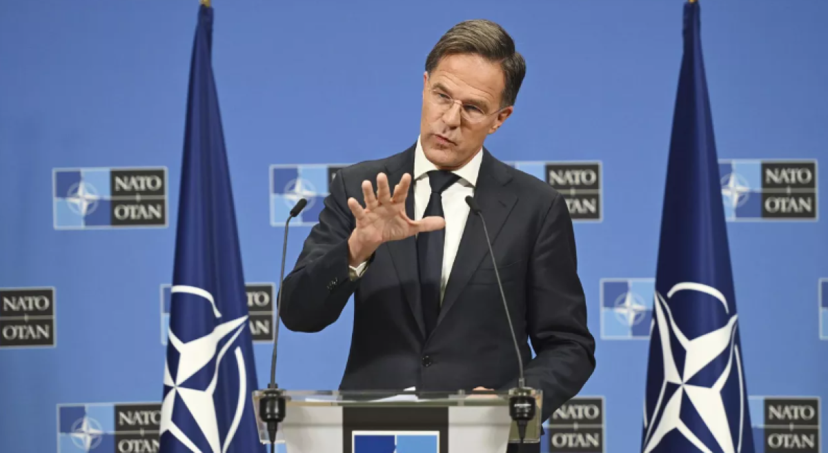 “Оставайтесь сильными”: генсек НАТО прибыл с визитом в Киев