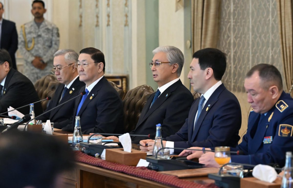 Надежные партнеры, исторический рубеж: о чем говорили Токаев и Шахбаз Шариф