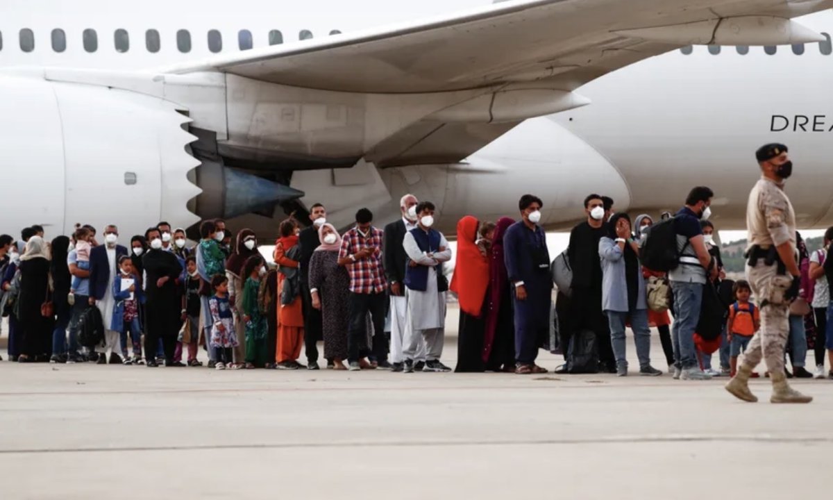 ЕС начал переговоры с талибами о депортации афганцев