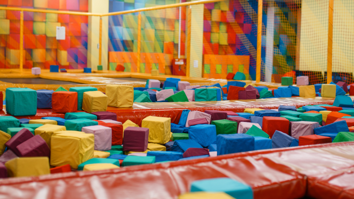 Ребёнок стал инвалидом в батутном центре Актобе: суд увеличил компенсацию