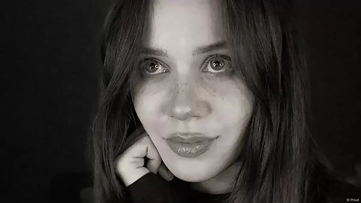 Казахстан выдаст России активистку, связанную с Навальным