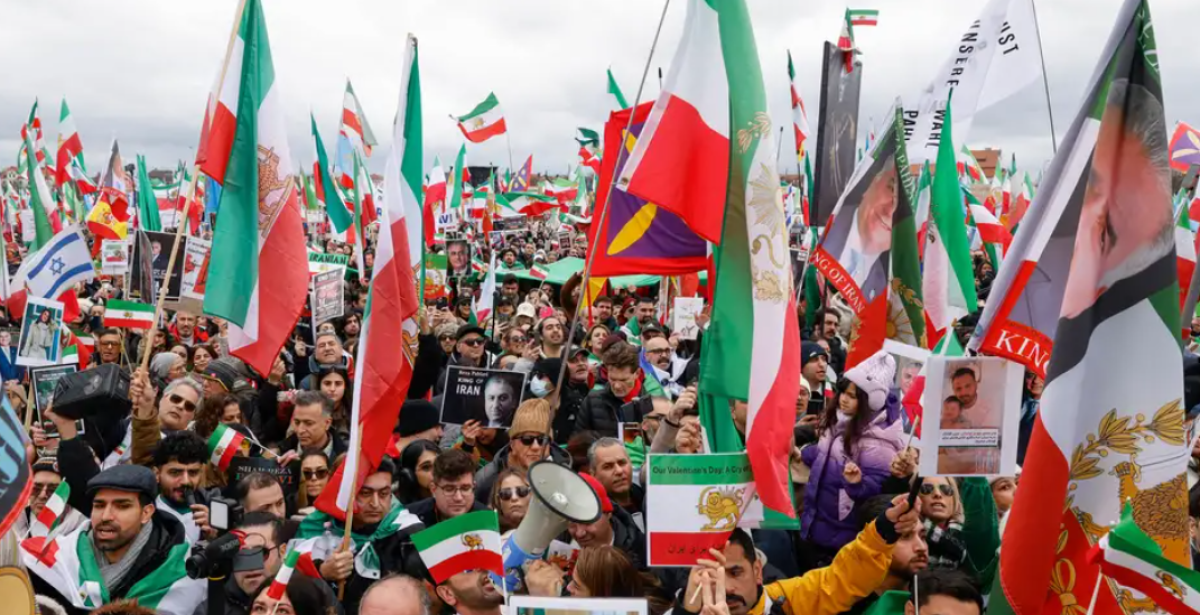 Массовый протест в Германии поддержал иранскую оппозицию