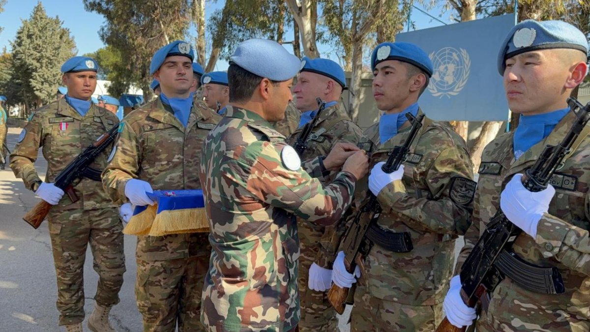 Казахстанцам вручили медали ООН