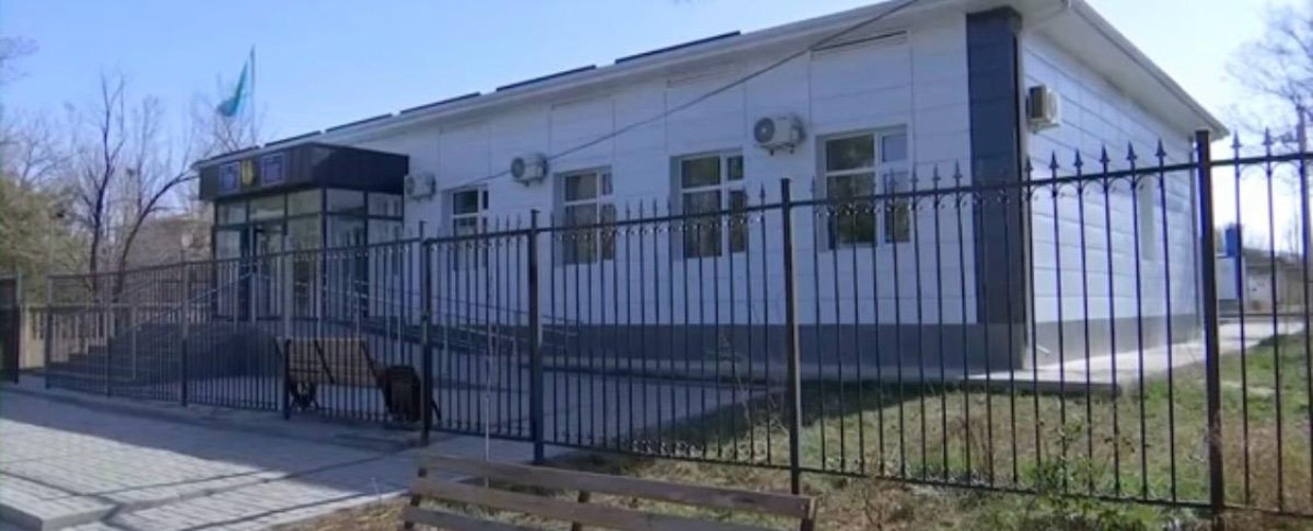 Потратили 200 млн: новое здание акимата рушится в Туркестанской области