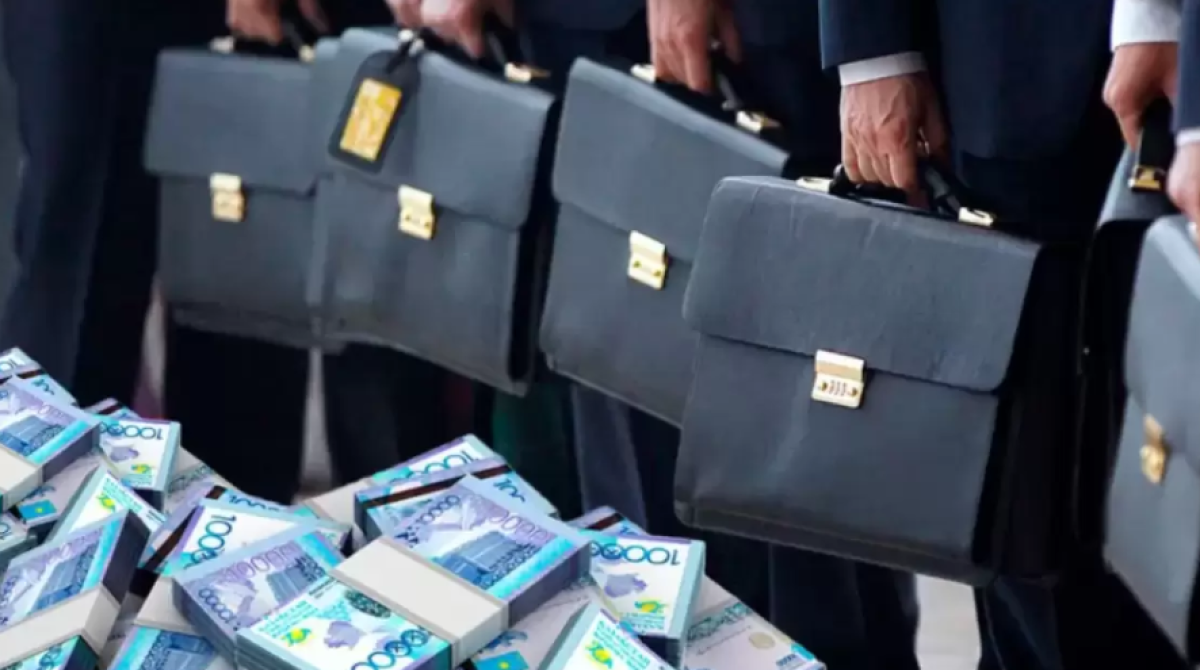 В каких сферах работает больше всего казахстанцев